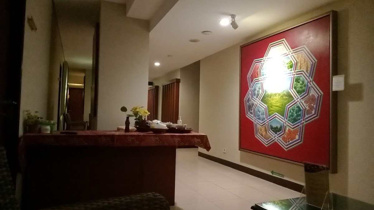 Traditional Touch at Cantik Spa Cilacap: Radiant Skin Health